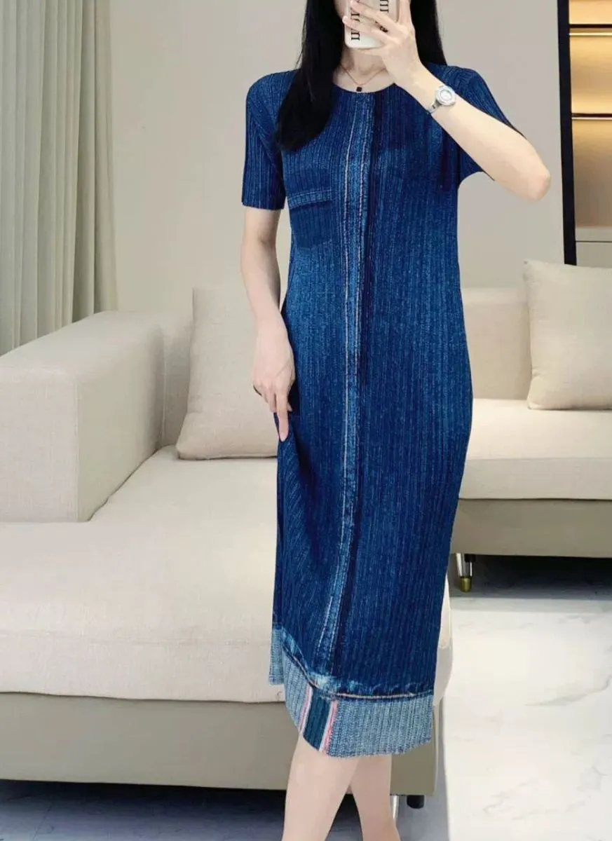 5240032 Denim Pleated Dress