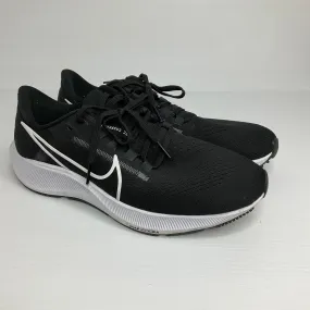 Black & White Shoes Athletic Nike, Size 10