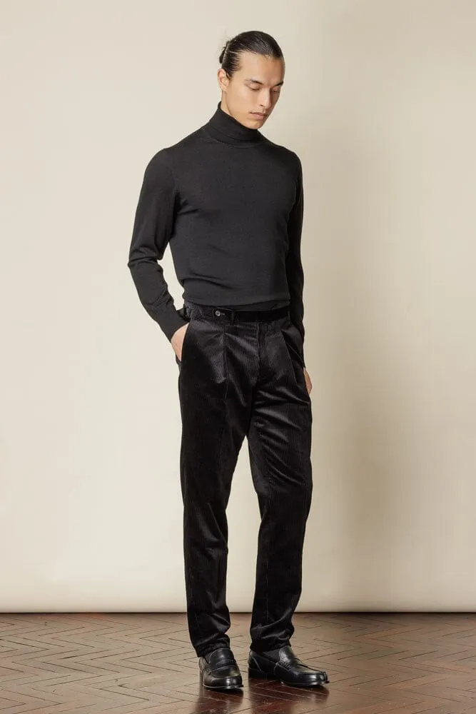 Como Trouser (Pleated) - Black Jumbo Corduroy