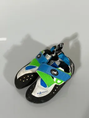 EB Guardian Climbing Shoes