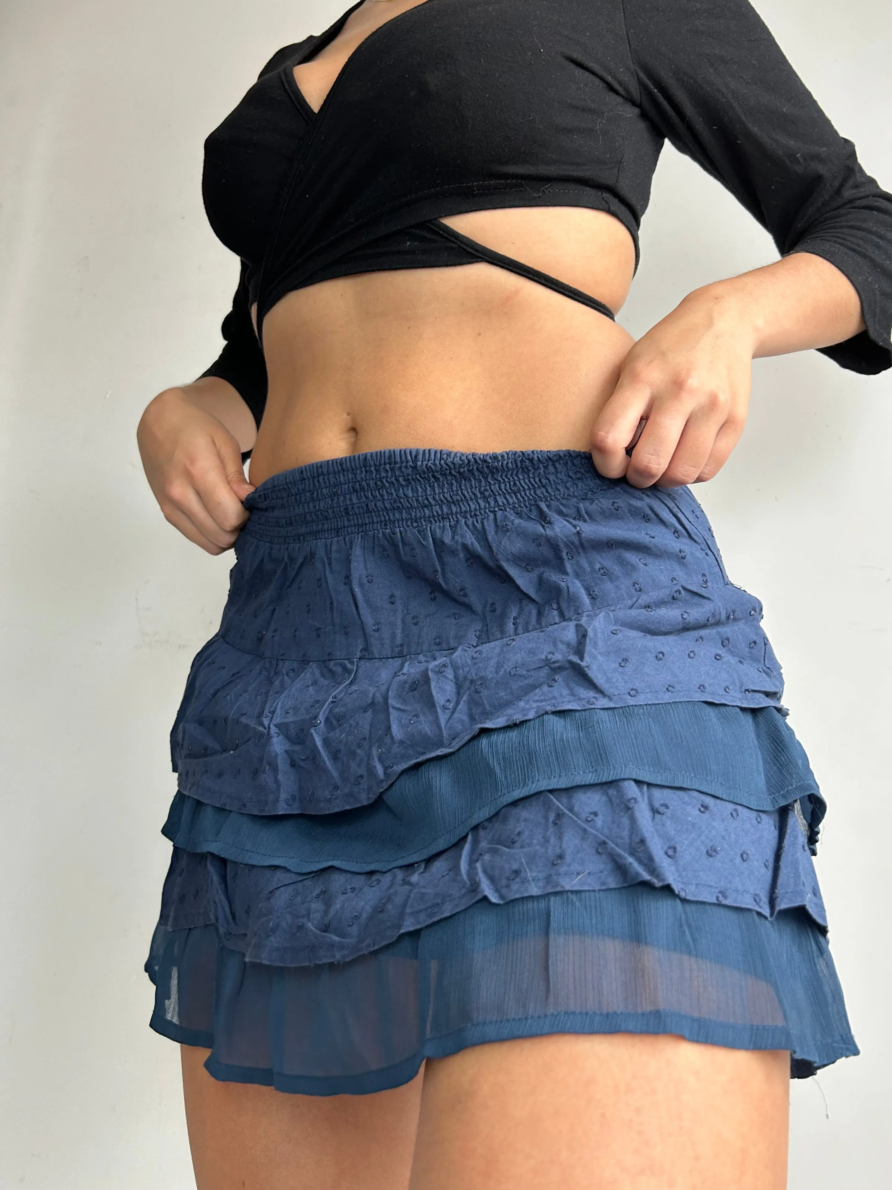 Navy blue cotton low rise pleated mini skirt (S)