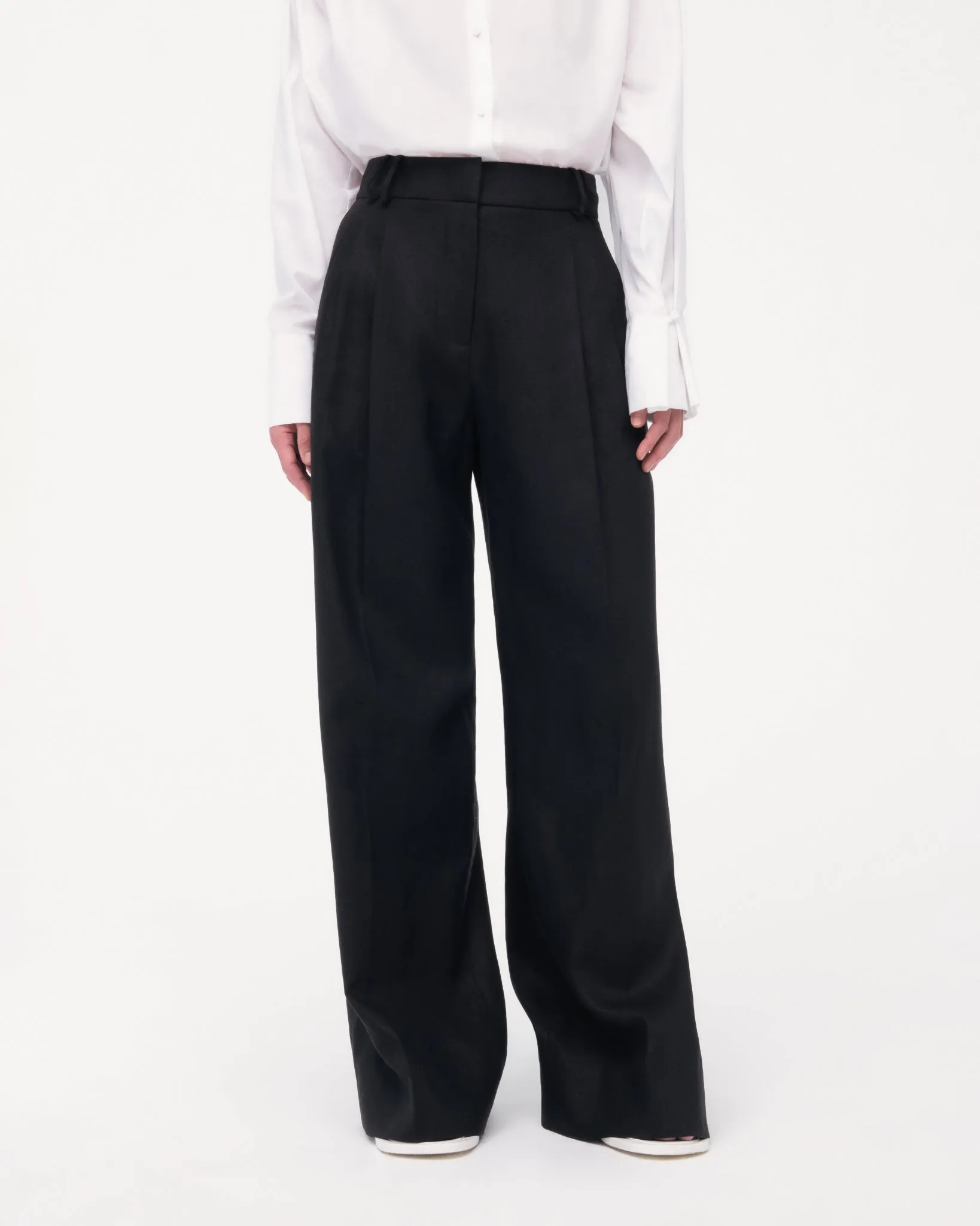 Pleated Trouser